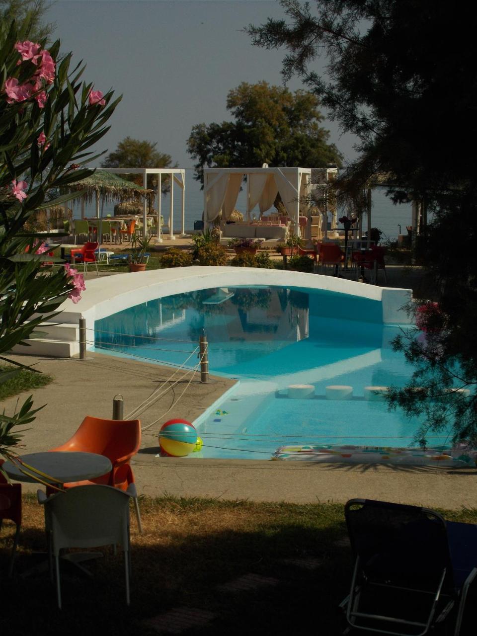 Hippokratis Apartments Gerani  Extérieur photo