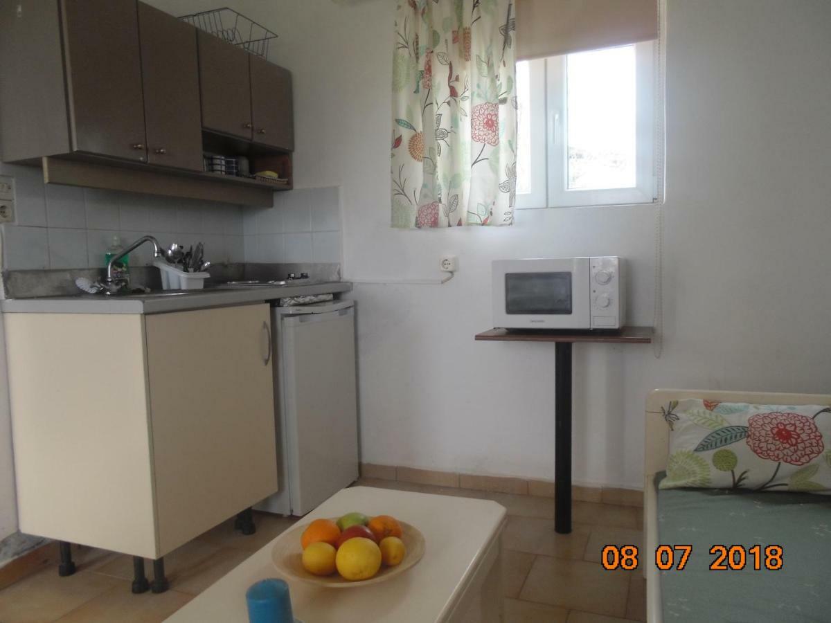 Hippokratis Apartments Gerani  Extérieur photo